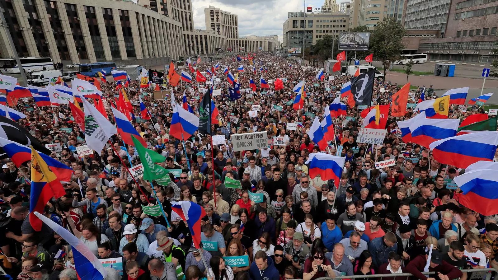 Milers de persones reclamen "eleccions lliures" a Moscou