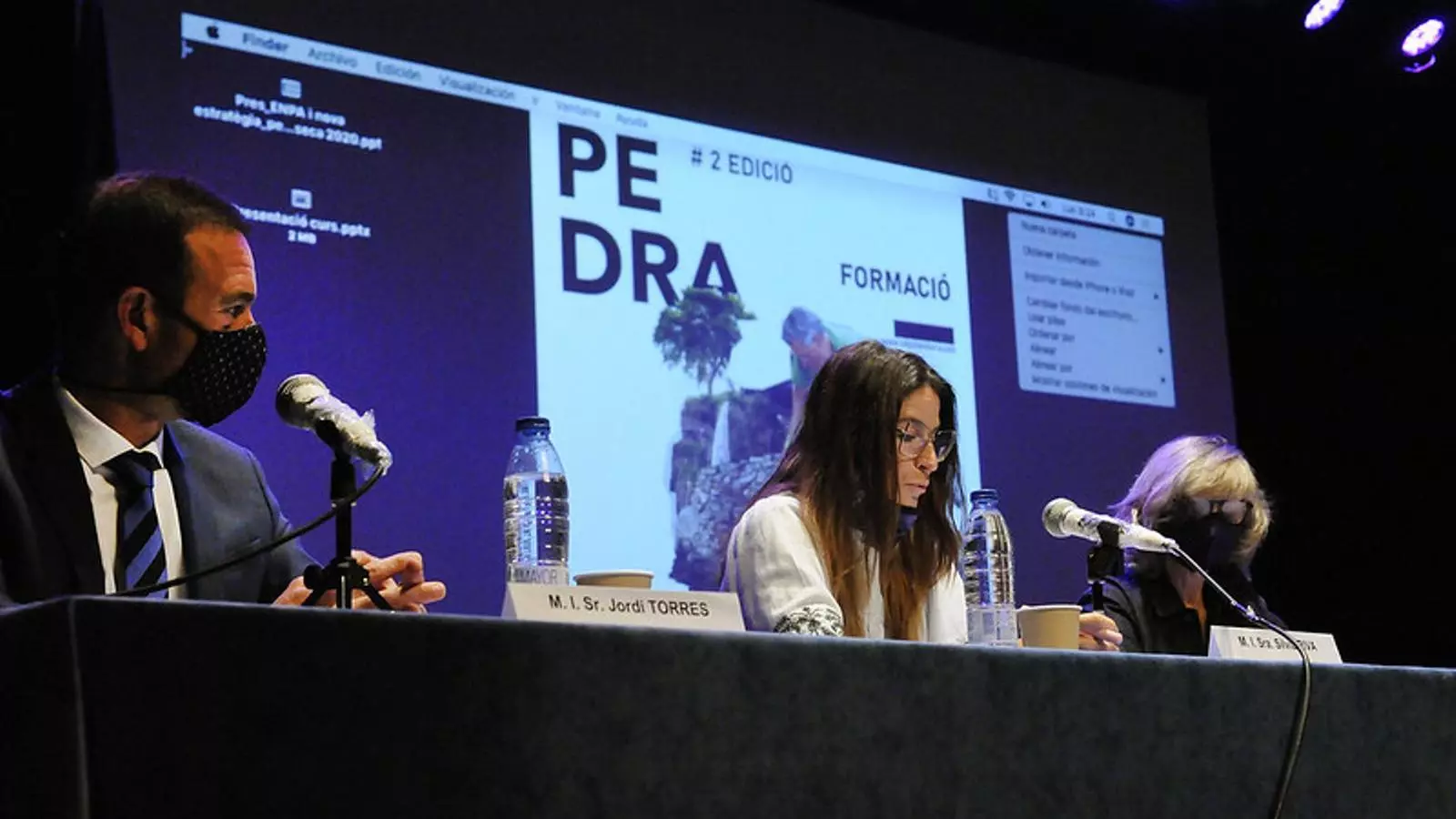 Les autoritats inauguren la segona edició del curs d'artesans de la pedra seca, aquest dilluns a la Massana