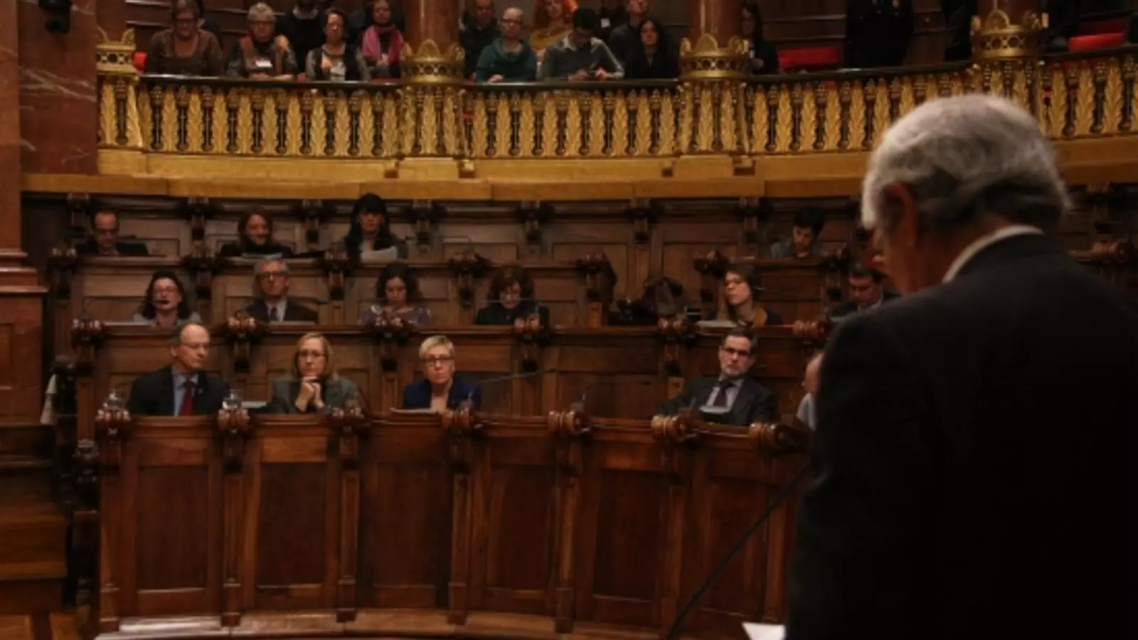 Imatge del plenari municipal aquest divendres al matí a l'Ajuntament de Barcelona mentre l'alcalde Xavier Trias intervenia en relació al cas 4-F / ACN