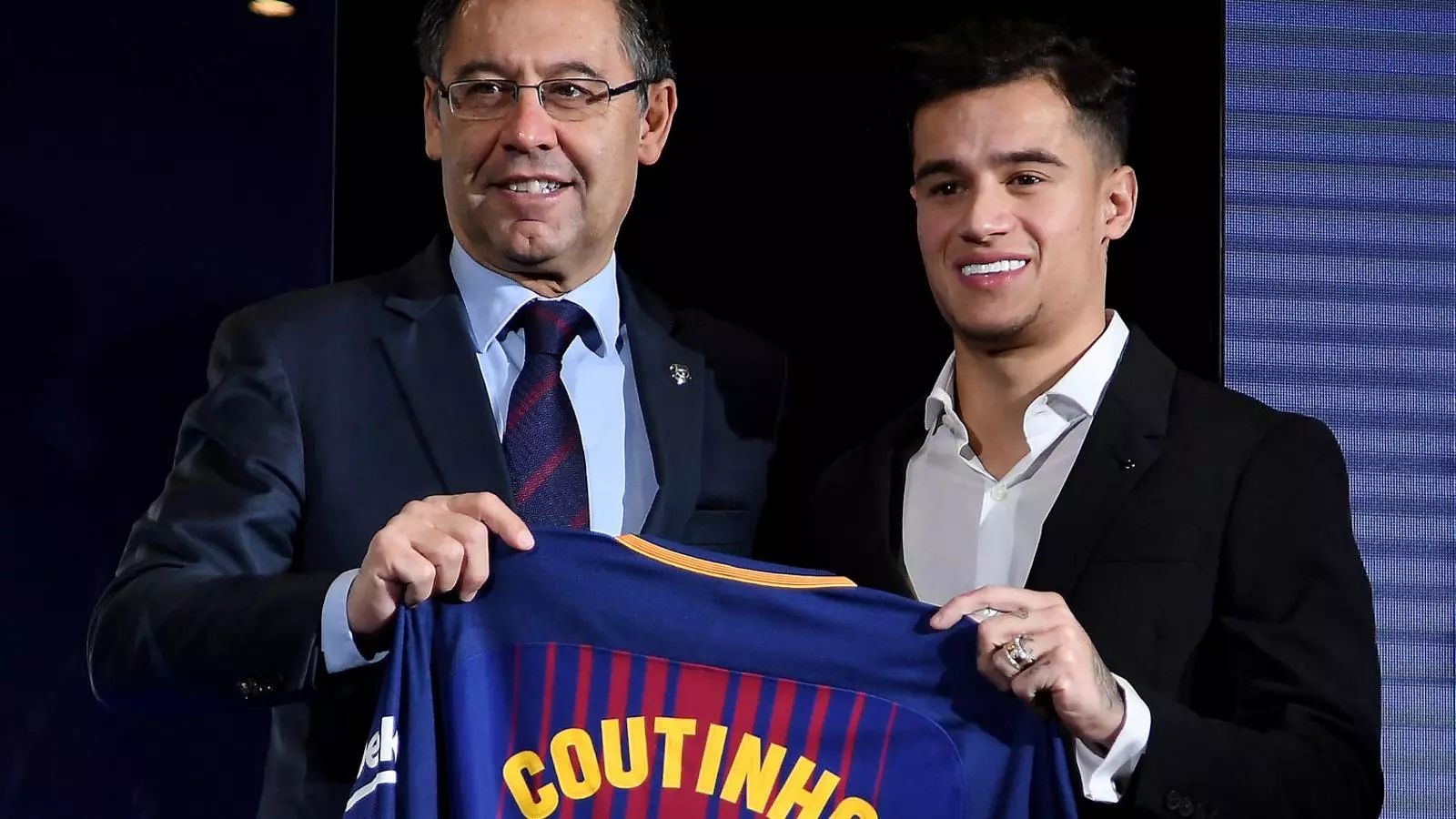 Josep Maria Bartomeu i Philippe Coutinho quan el club blaugrana va fitxar el brasiler al mercat d’hivern del 2018.