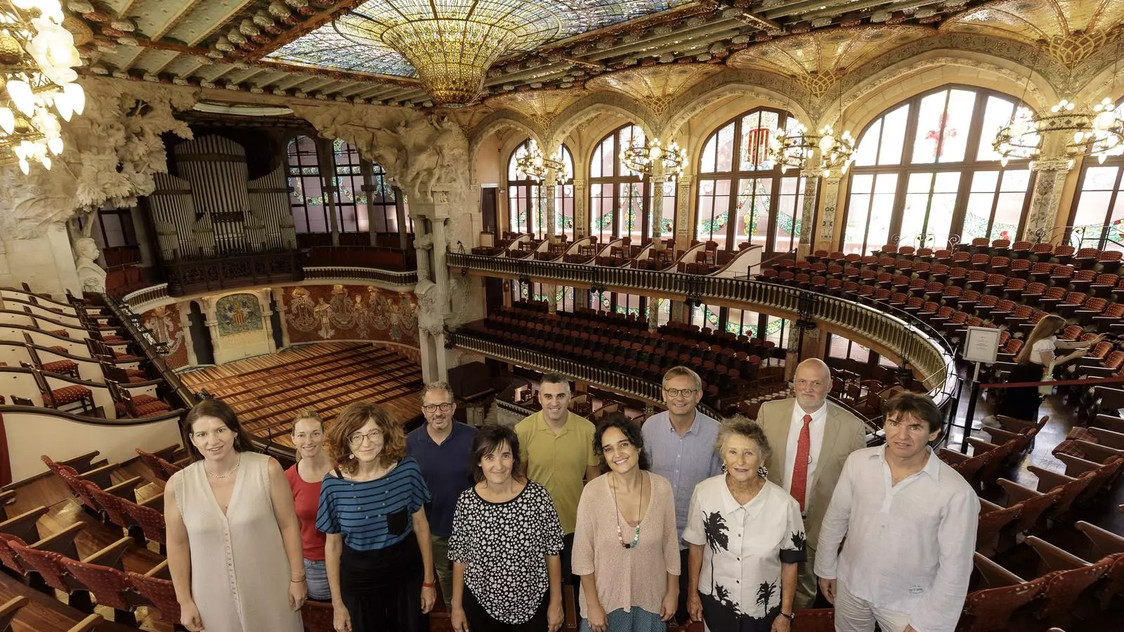 Foto de família de la nova temporada dels cors del Palau de Música