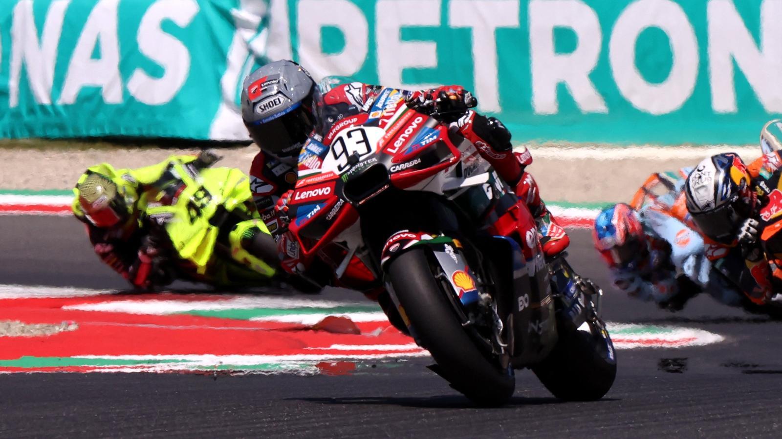Marc Márquez rodando en el circuito de Mugello.