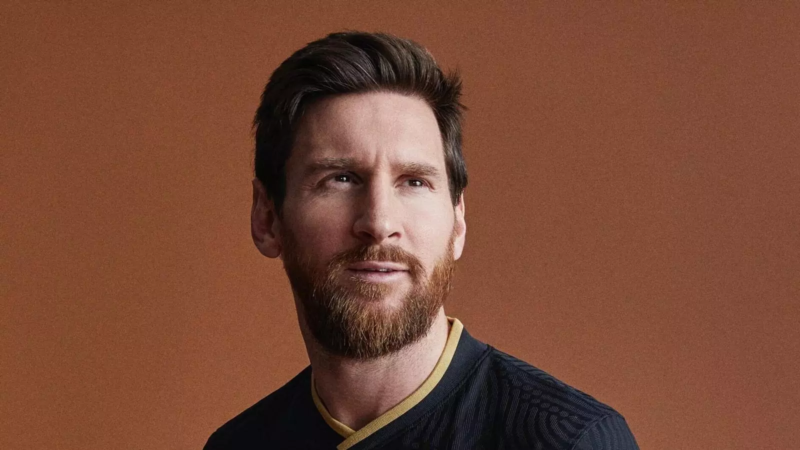 Leo Messi posa amb la segona equipació de la temporada 2020-21