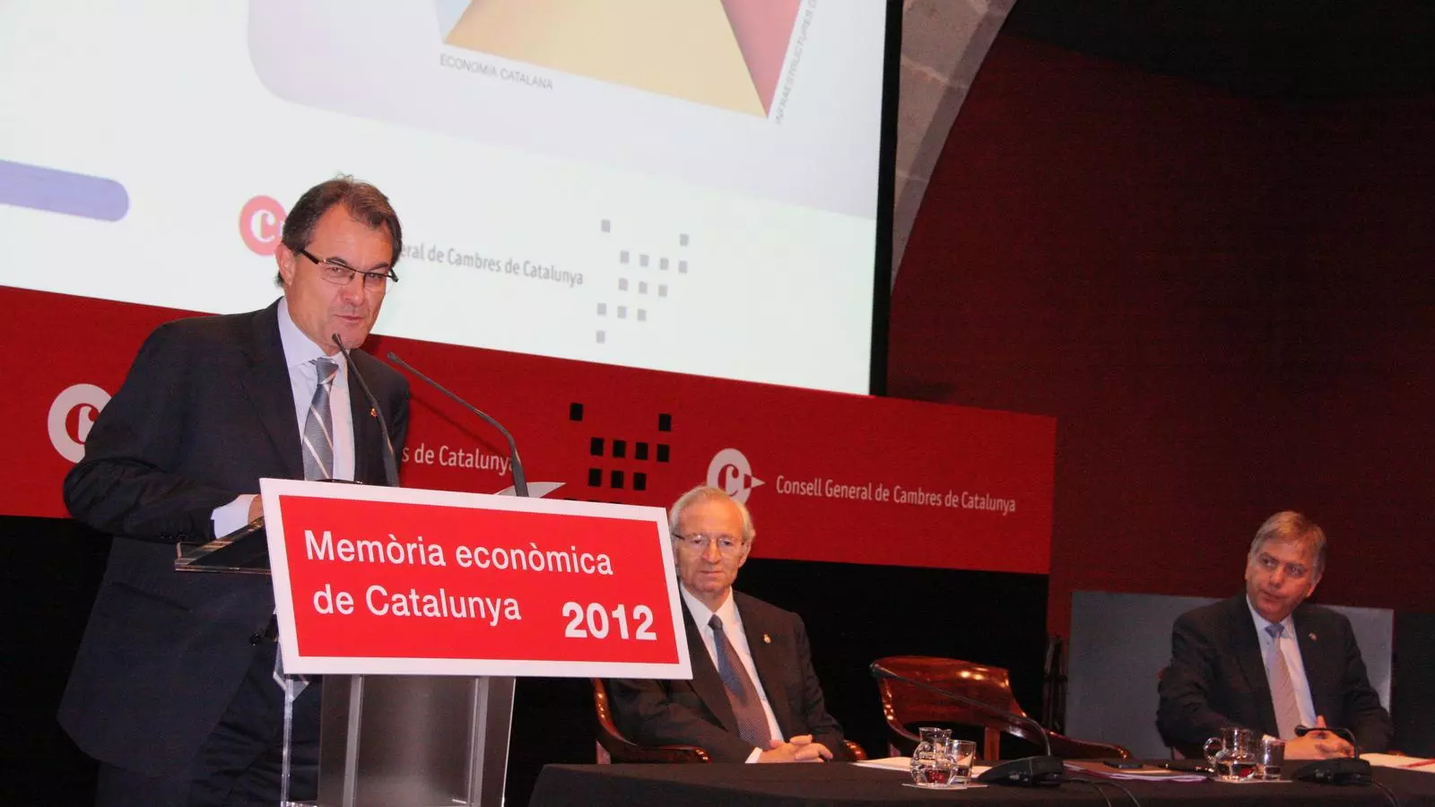 Mas, durant la presentació de la Memòria Econòmica de Catalunya 2012 / ACN