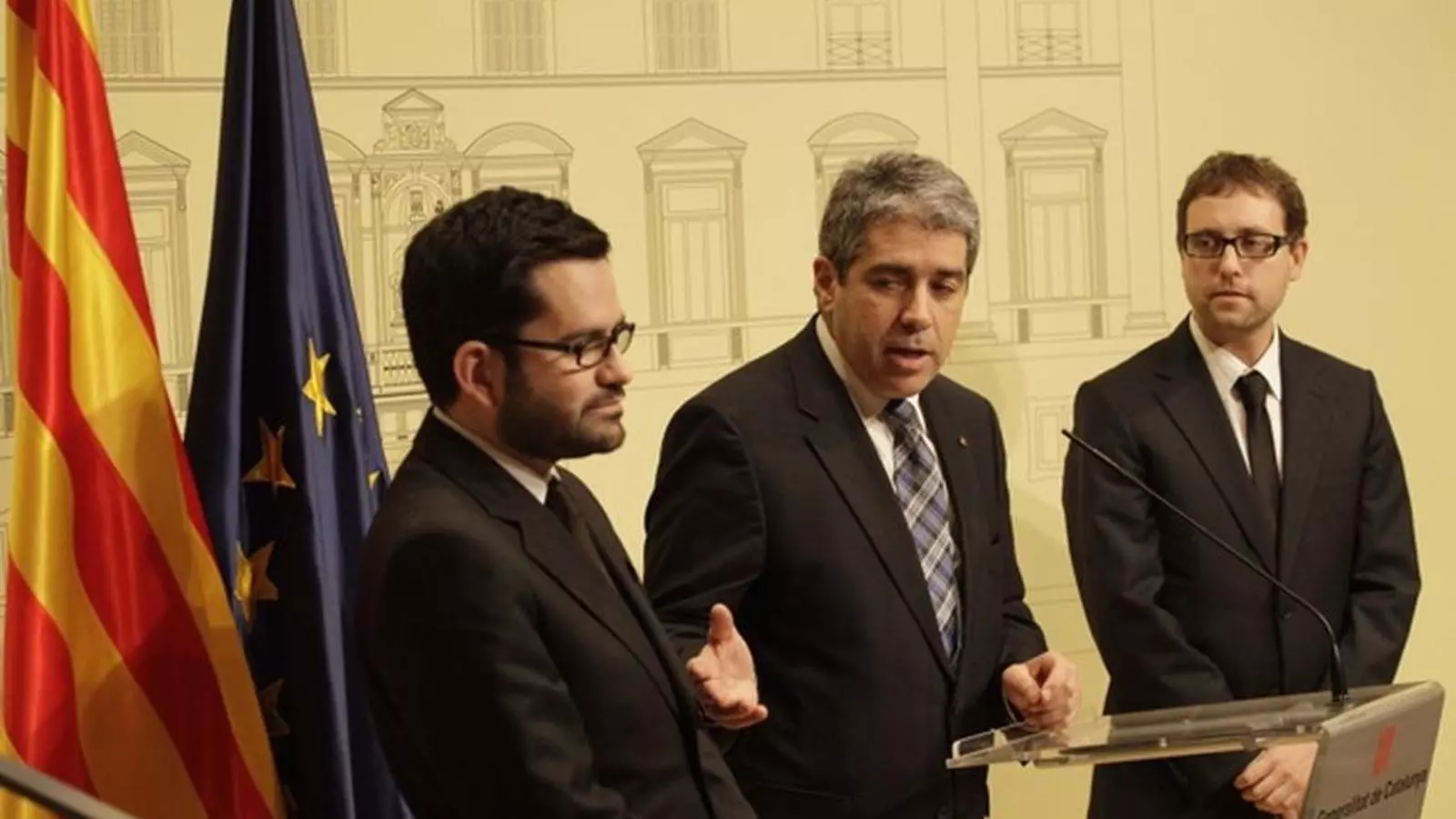 El conseller de la Presidència, Francesc Homs, el director de Diplocat, Albert Royo, i el secretari d'Exteriors del Govern, Roger Albinyana