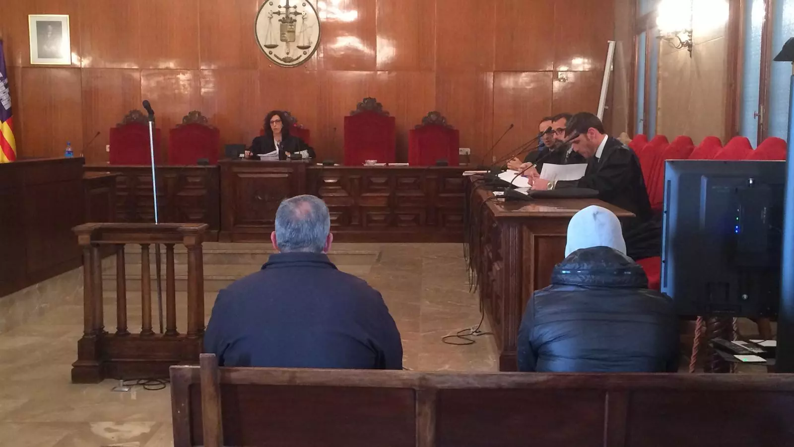 El policia local i agent de l'ORA de Valldemossa que es quedaven part de la recaptació no aniran a presó