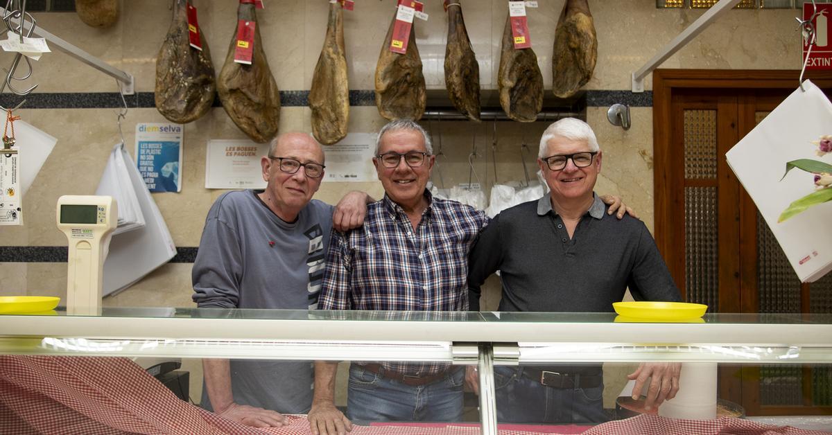 Abans d'acabar aquest any, la Selva del Camp passarà de tenir tres carnisseries a no tenir-ne cap, un fet que preocupa als habitants d'aquest municipi del Baix Camp

De moment, els propietaris no troben ningú que es vulgui fer càrrec dels seus negocis