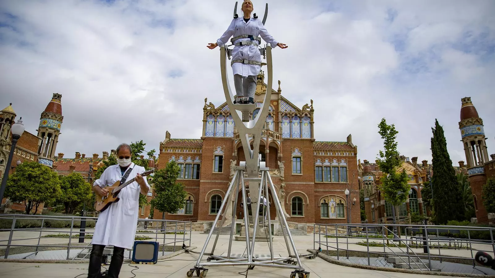 Espectacle de La Fura dels Baus al Recinte Modernista de Sant Pau