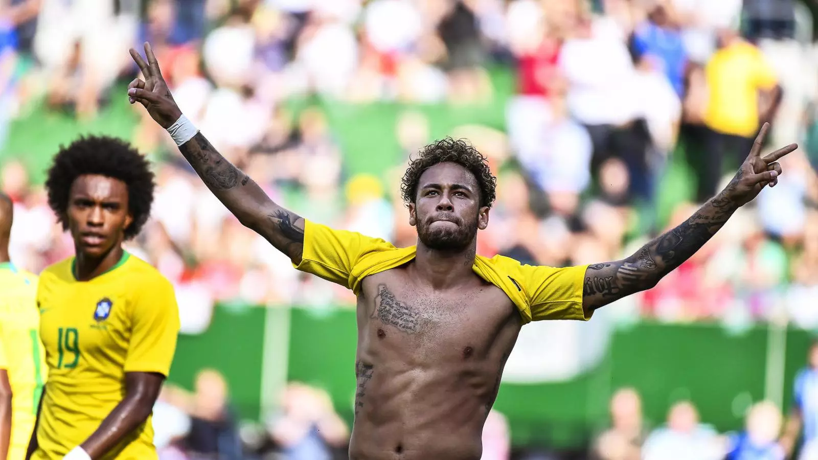 Neymar celebrant el gol que va marcar durant el partit amistós de preparació per al Mundial que diumenge va enfrontar el Brasil i Àustria.