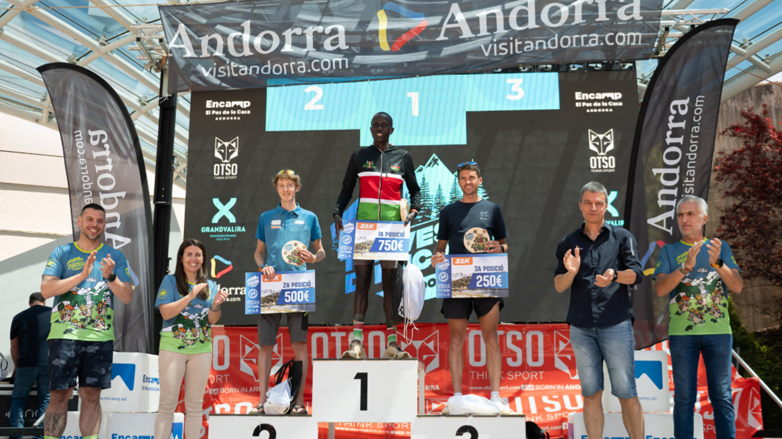 El kenyà Robert Pkemoi, vencedor de la 21K amb un temps d'1 h 52 min 24 s.