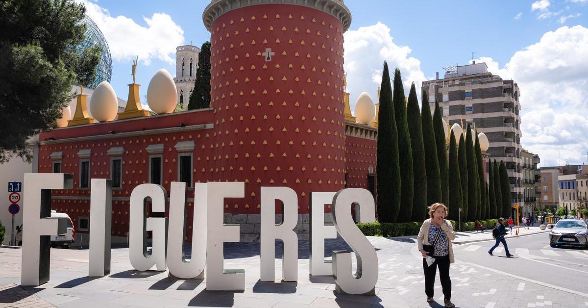 La capital de l'Alt Empordà supera per primer cop el llindar dels 50.000 habitants amb un 30% d'immigració