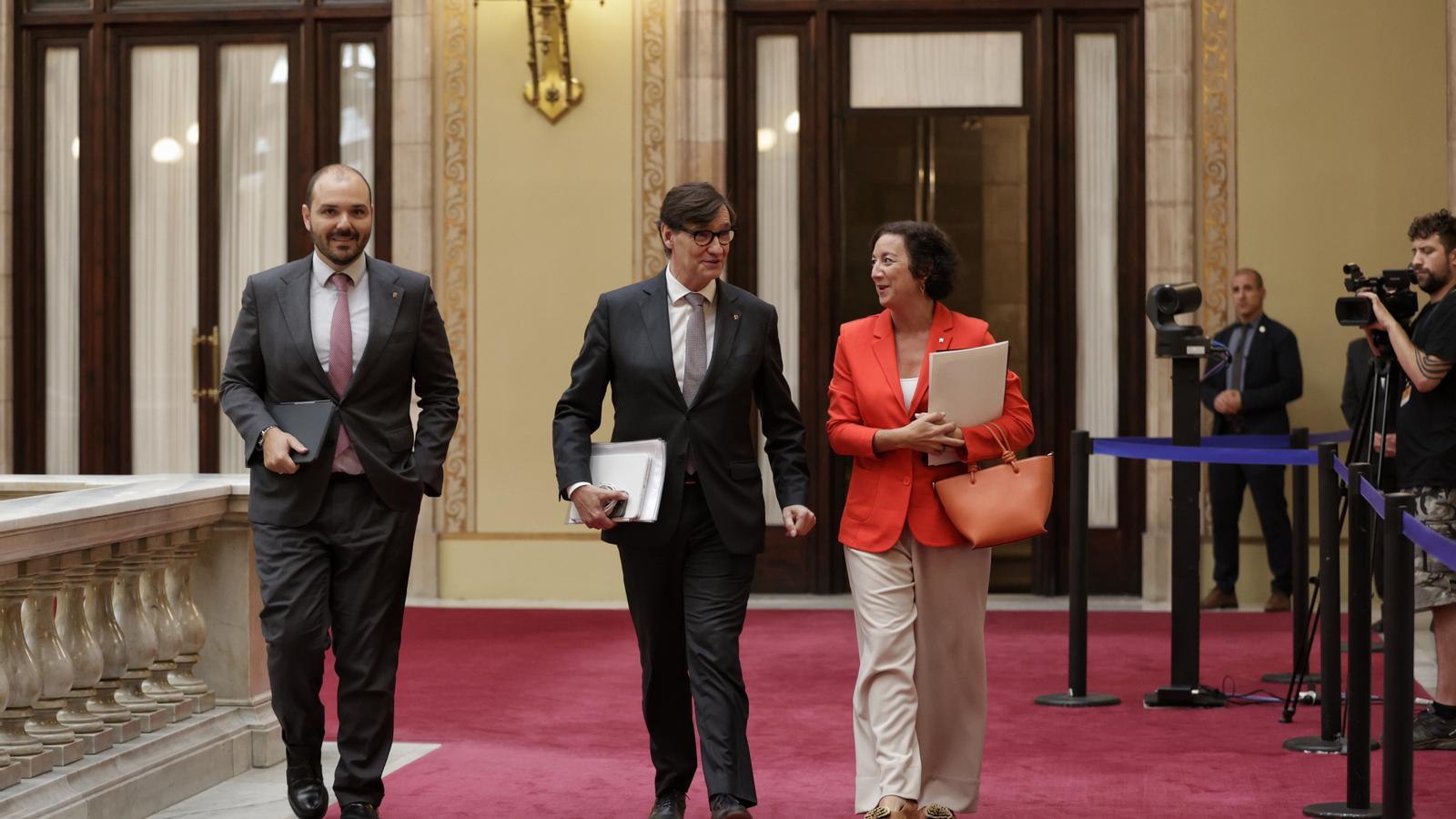 The President of the Generalitat, Salvador Illa, the Minister of Economy and Finance, Alícia Romero, and the Vice President, Albert Dalmau address the plenary hall of the Parliament of Catalonia to present the Government's budget project.