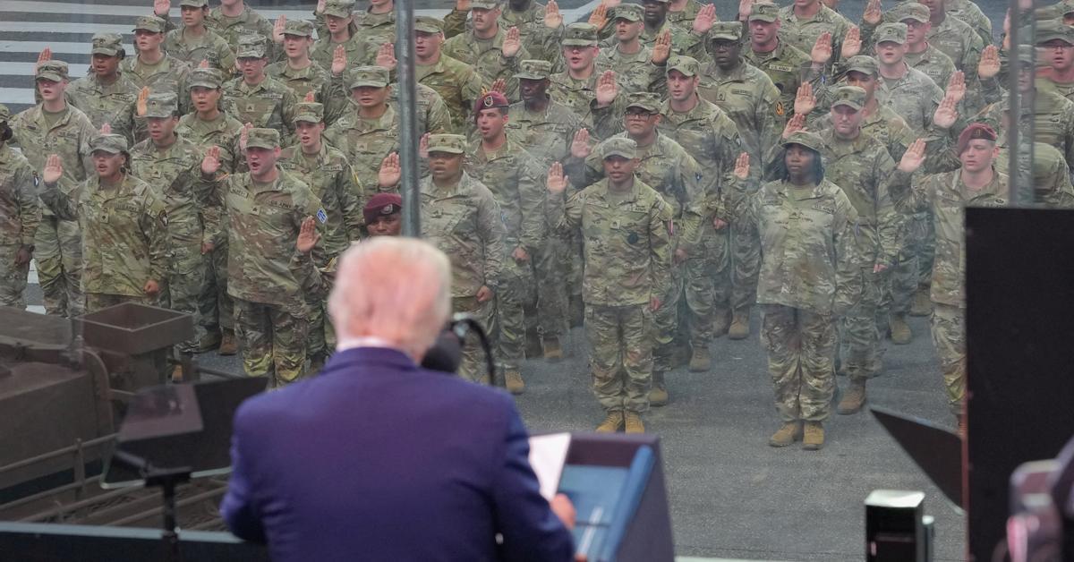 Trump desplega forces d'elit a l'Orient Mitjà i creix l'alarma per una invasió terrestre