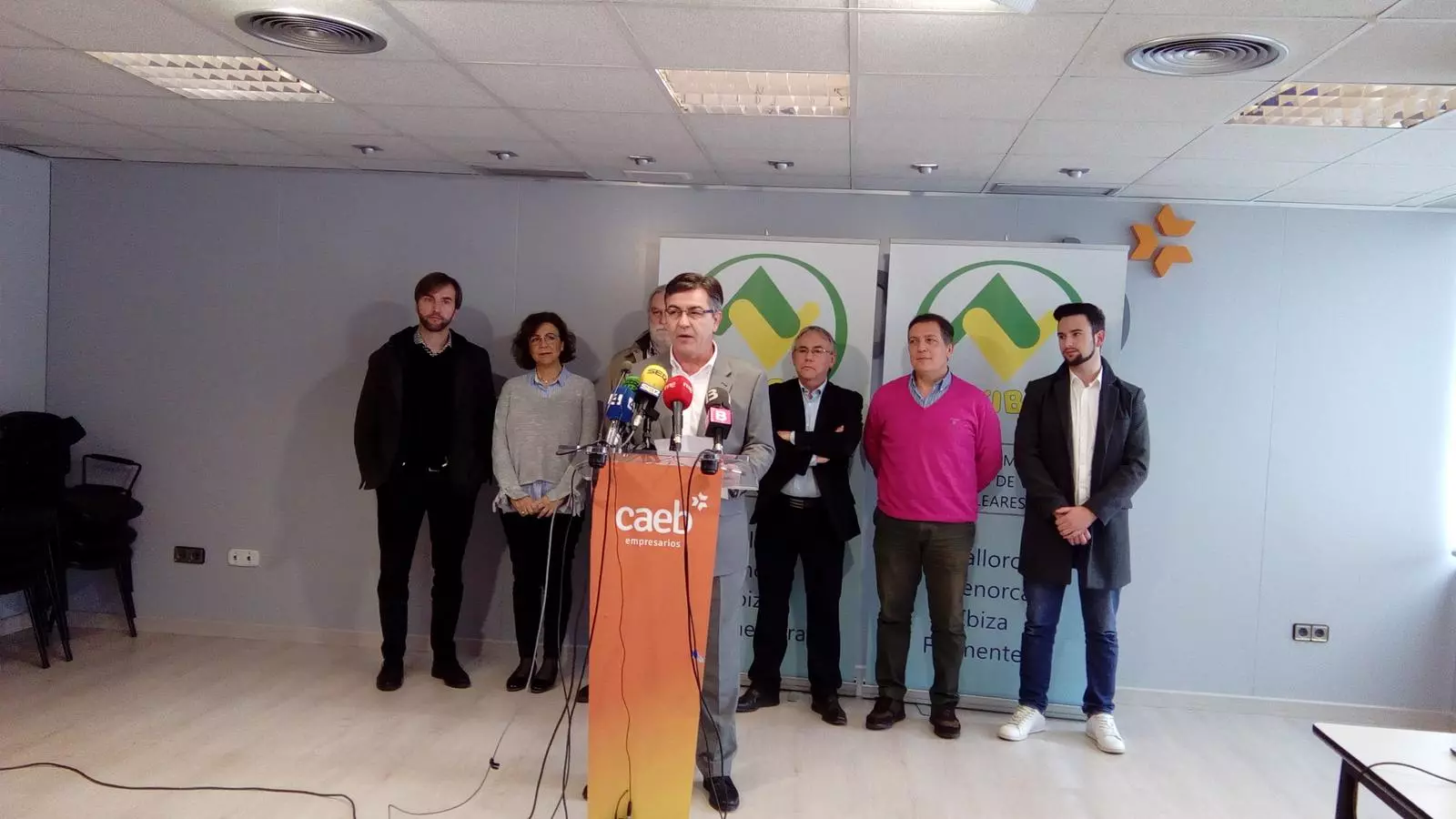 Representants de la patronal Aviba han acompanyat el seu president, Toni Abrines.