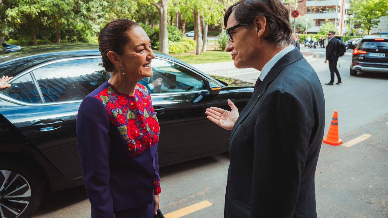 The President of the Generalitat, Salvador Illa, receives the President of Mexico, Claudia Sheinbaum, on a visit to the Barcelona Supercomputing Center