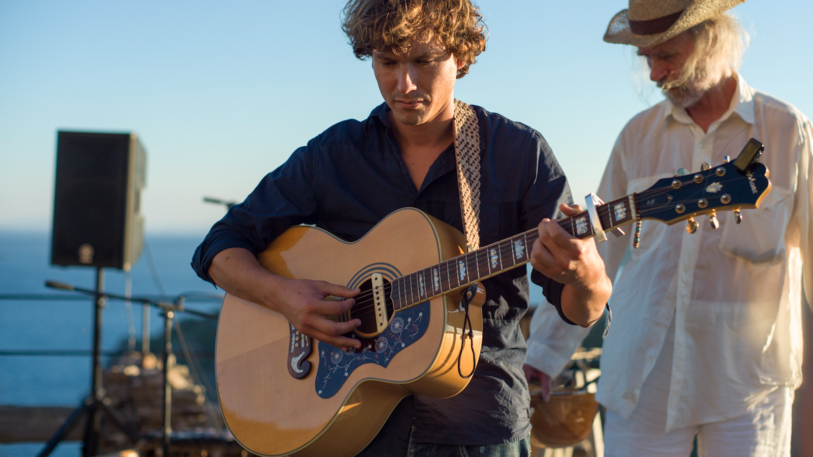 Ramon Mirabet durante un concierto en verano