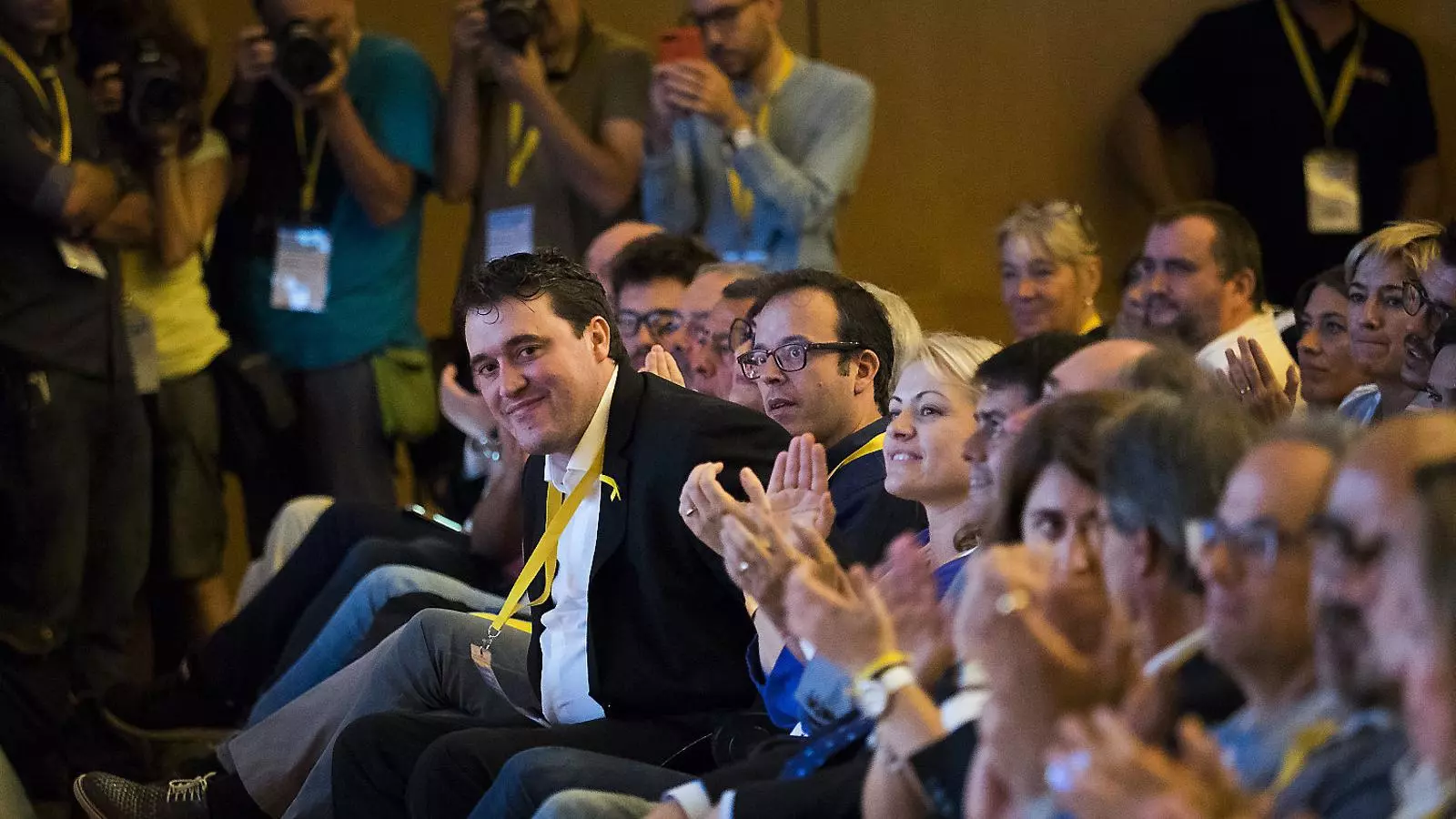 El nou president del PDECat, David Bonvehí, ahir amb els membres de la nova direcció.
