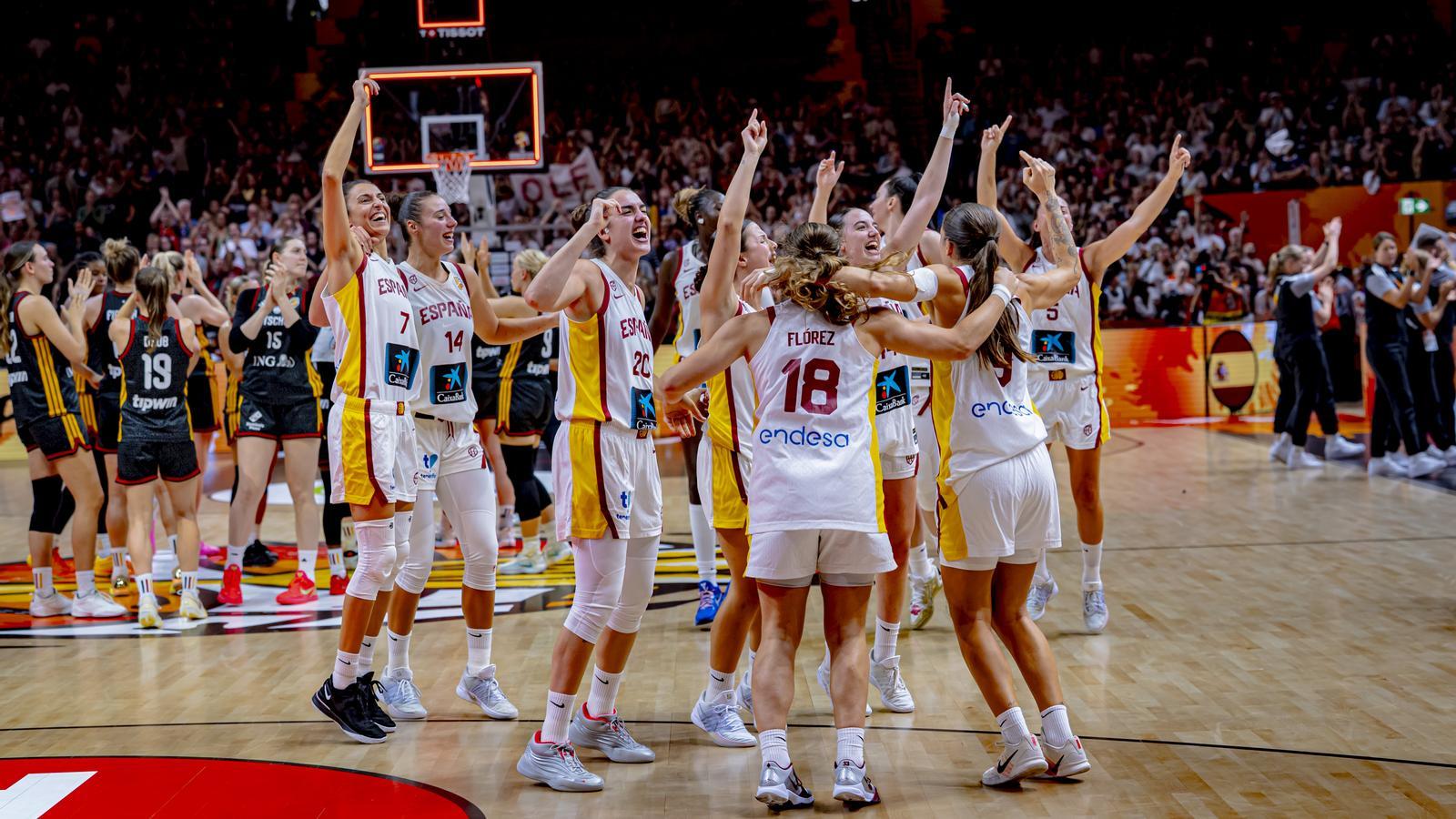 Celebration of the players of the Spanish national team.