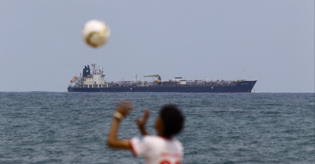 Trump dona permís al petrolier rus per trencar el bloqueig de Cuba: 