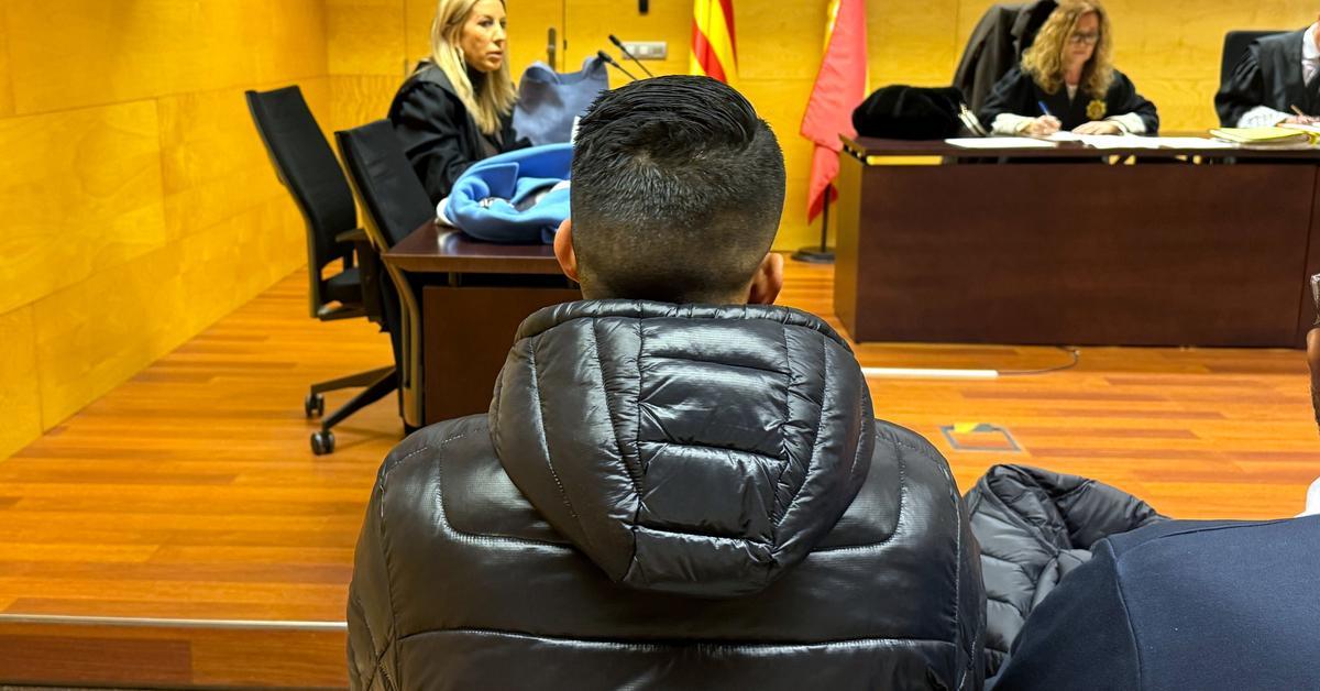 Condemnat a 9 mesos de presó l'acusat que s'enfrontava a una pena de 21 anys per agredir sexualment i maltractar la parella a Salt