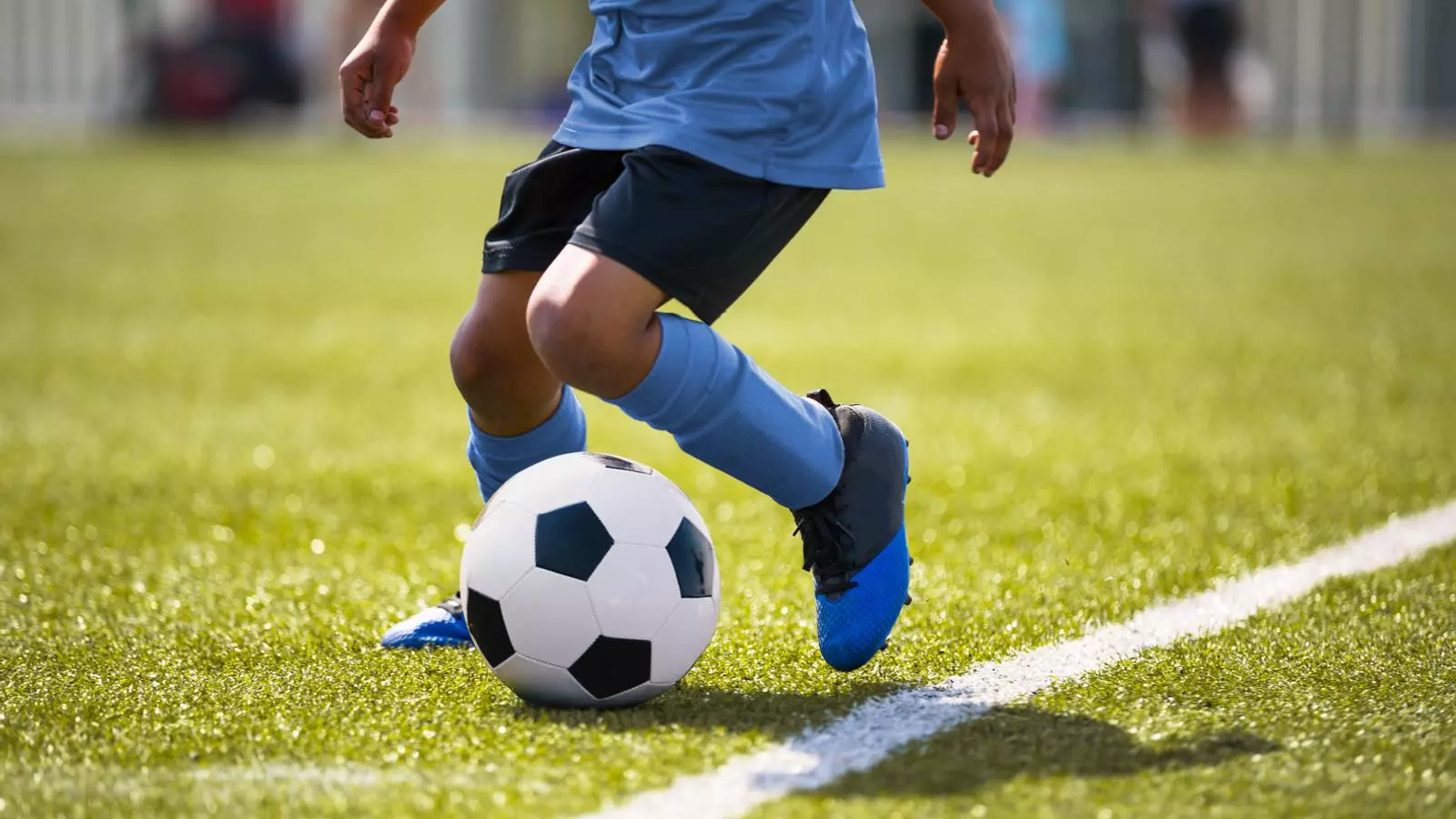Un jove esportista a un entrenament