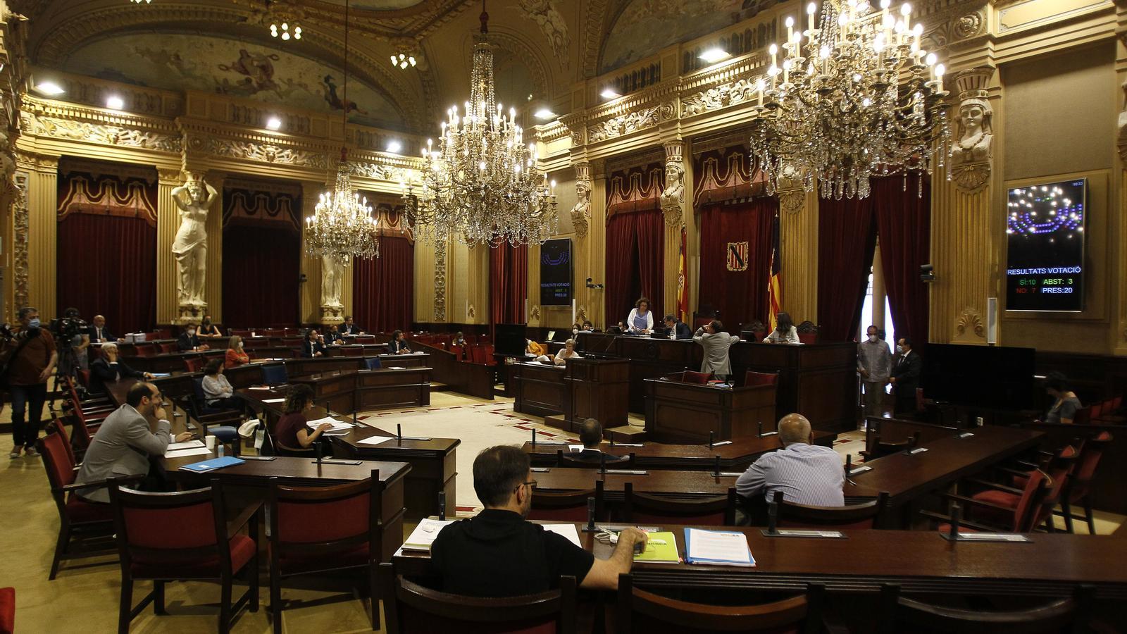 La sala de plens del Parlament