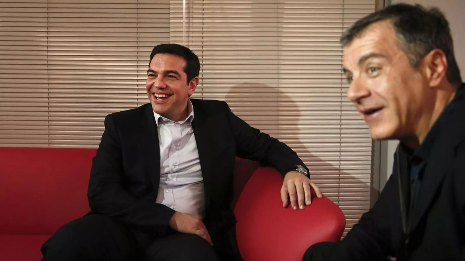 Tsipras va rebre ahir el lider de To Potami, hores després d'anunciar la coalició amb els nacionalistes de dretes. ALKIS KONSTANTINIDIS / REUTERS
