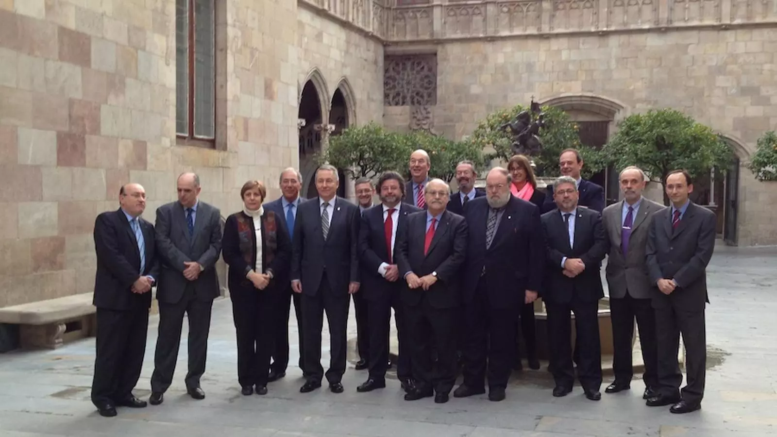 El Govern i els rectors s'uneixen en defensa de la immersió i de la selectivitat catalana.