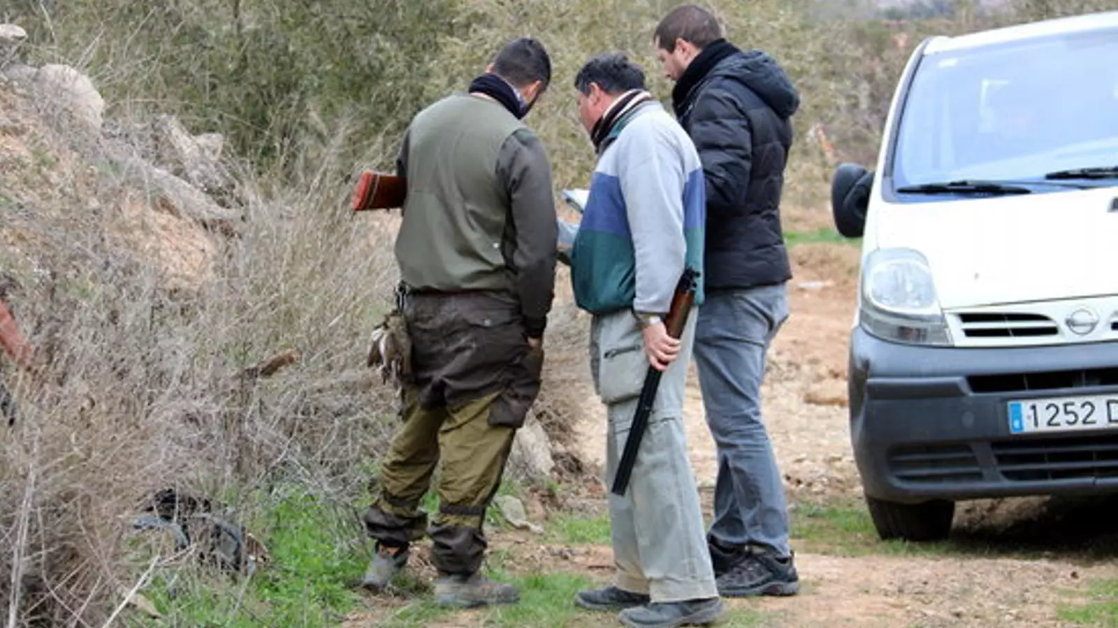 Companys del caçador detingut per la mort de dos agents rurals a Aspa