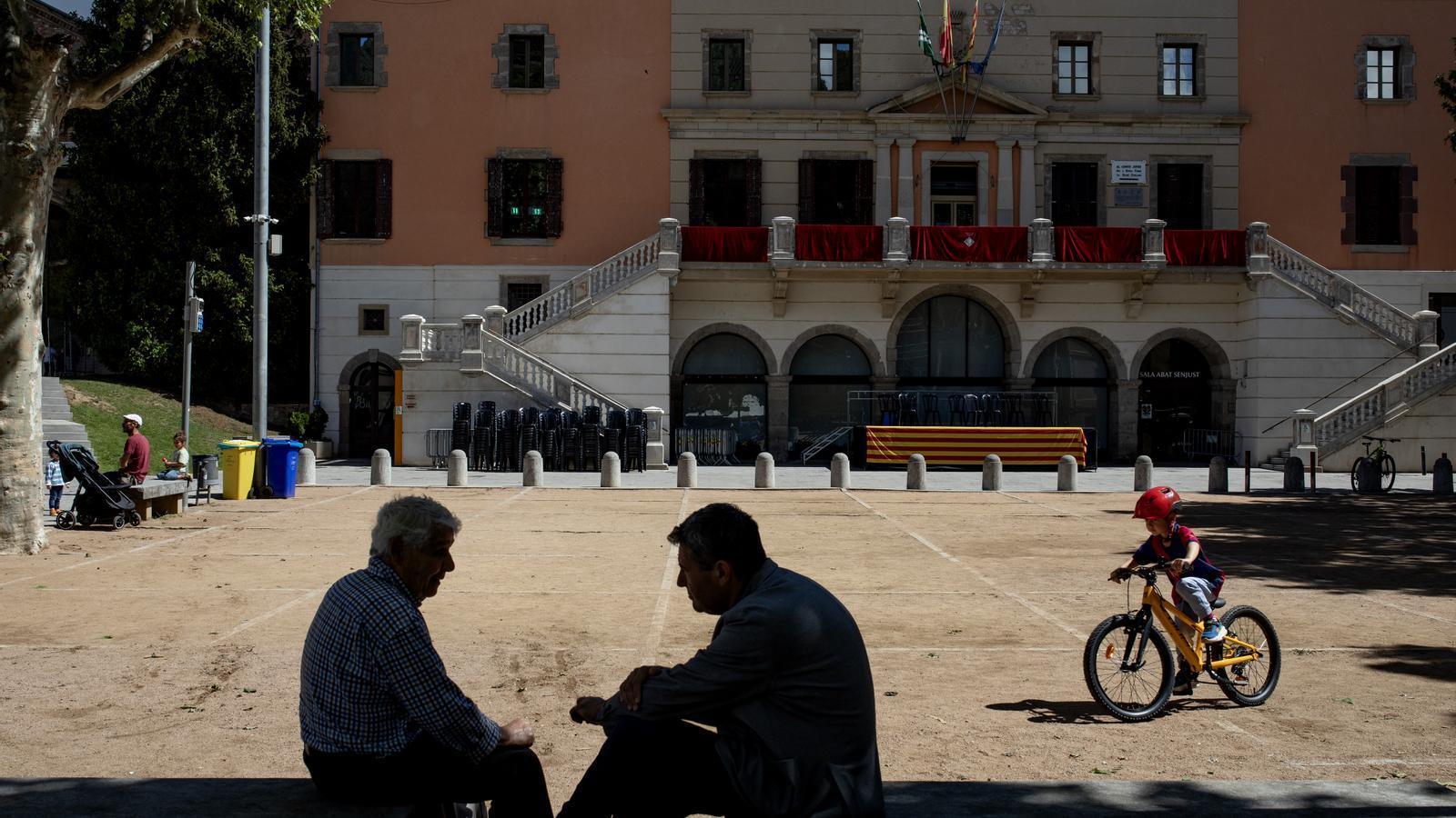 Fotos de ambiente de Ripoll, ayuntamiento de Ripoll y centro Ripoll