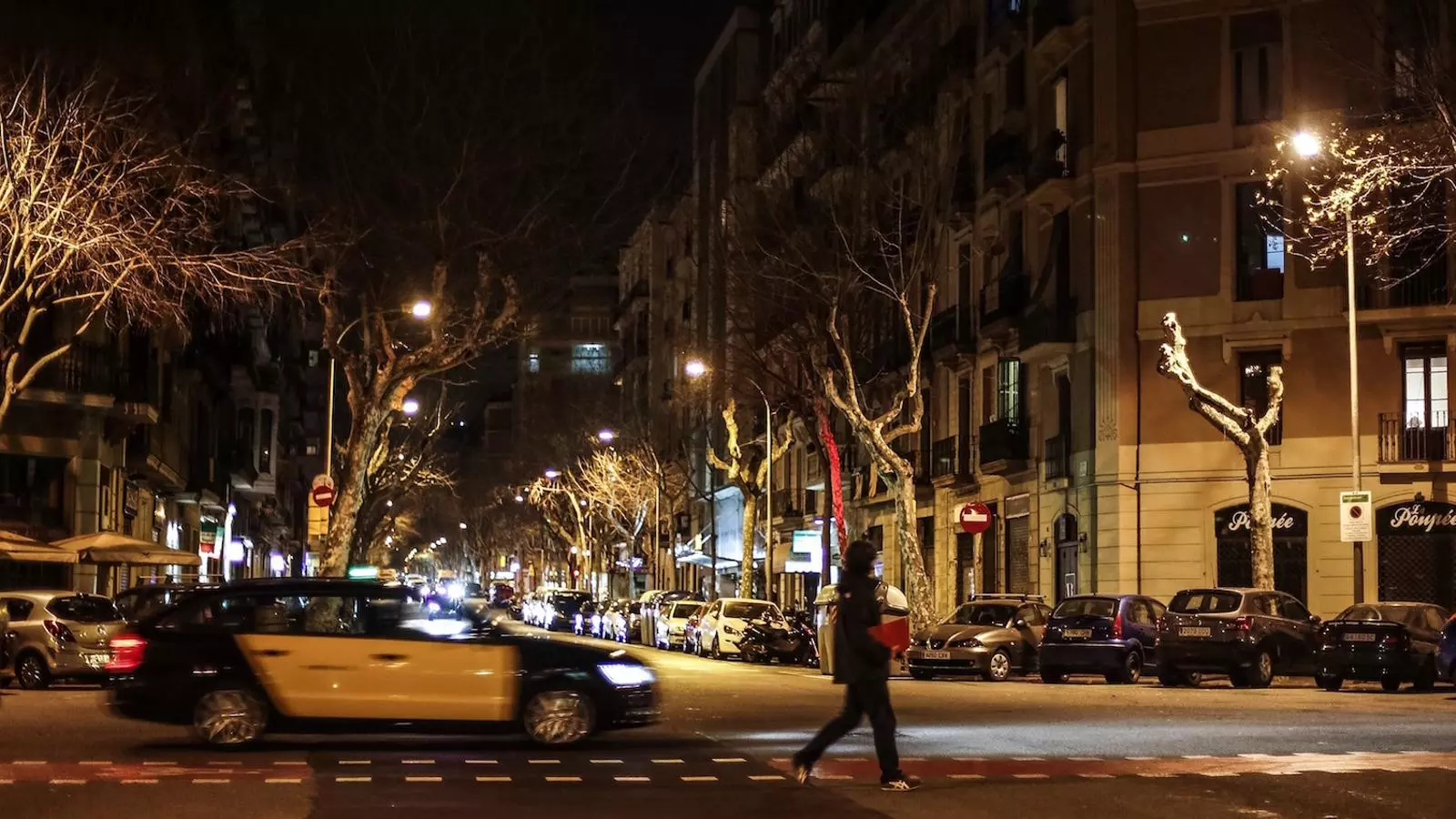 El carrer Consell de Cent a l'altura de Casanova, la zona on va ser enxampat el violador diumenge a la matinada