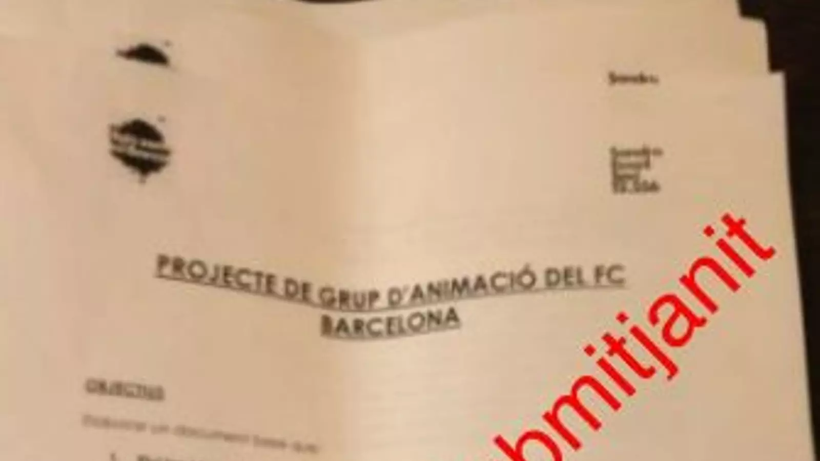 El document signat pel precandidat Sandro Rosell i els grups d'animació