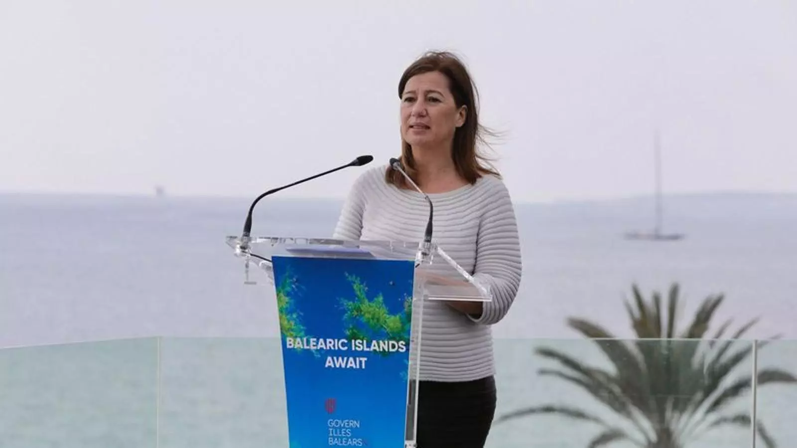 La presidenta del Govern, Francina Armengol, durant una roda de premsa.