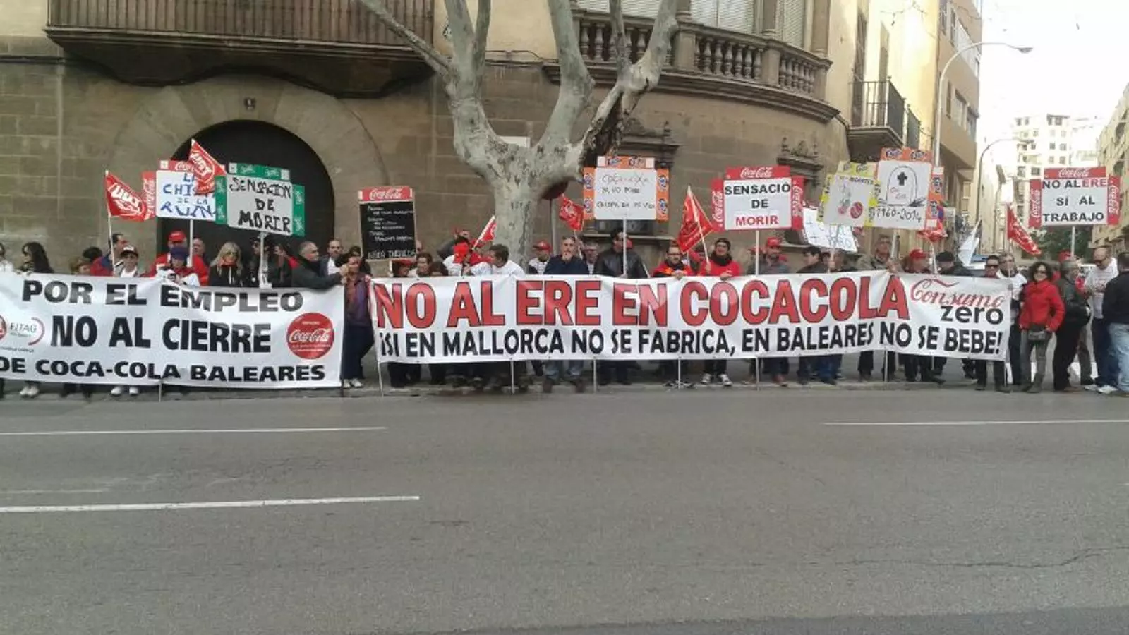 Protesta davant els jutjats