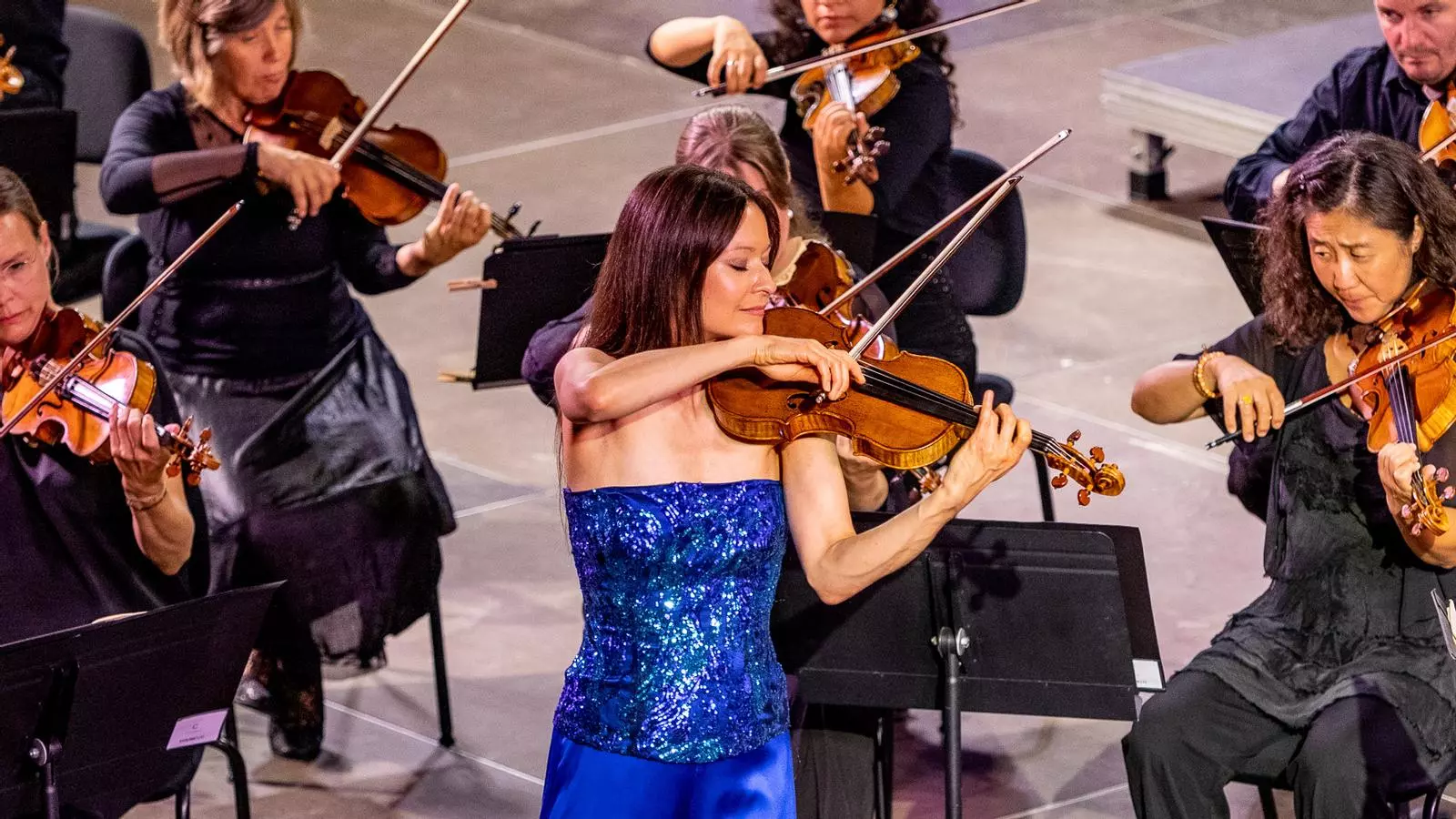 Arabella Steinbacher amb la Camerata Salzburg.