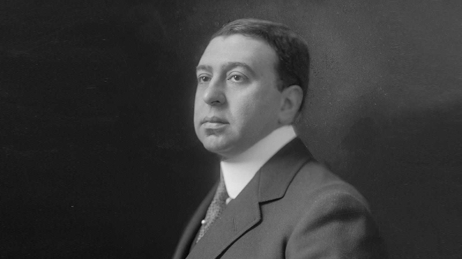 Camillo Castiglioni, industrial italoaustríaco, inversor bursátil y pionero de la aviación austríaca. Fotografiados en 1920.