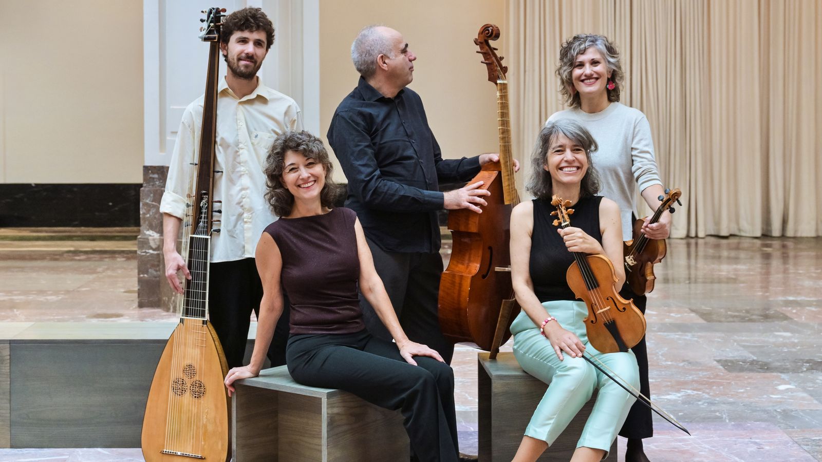 Amandine Beyer con el conjunto Gli Incogniti, una de las formaciones que actúan en el Festival de Música Antigua de los Pirineos 2026.