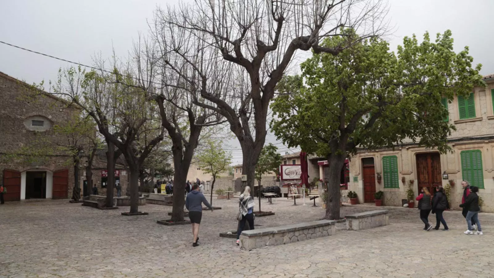 La implantació de la xarxa sense fils s’emmarca dins el projecte 'VisitValldemossa'.