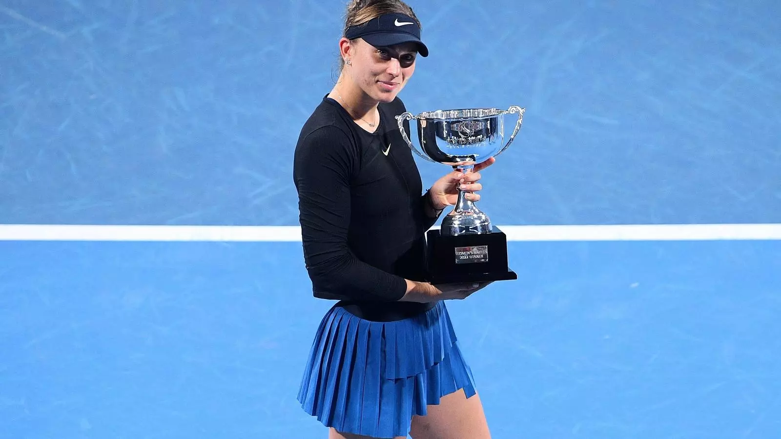 Paula Badosa, amb la copa de campiona a Sydney
