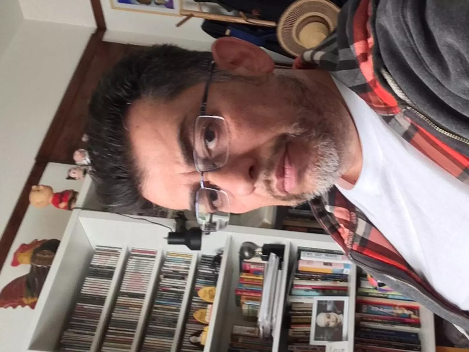 L'autor de còmic Jaime Hernandez