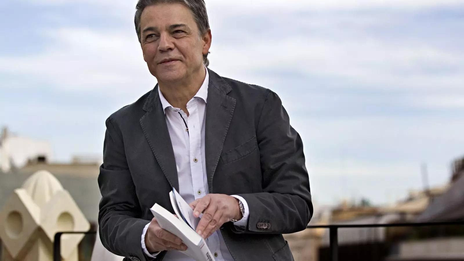 Sí: Joaquim Maria Puyal. No: Ehud Barak