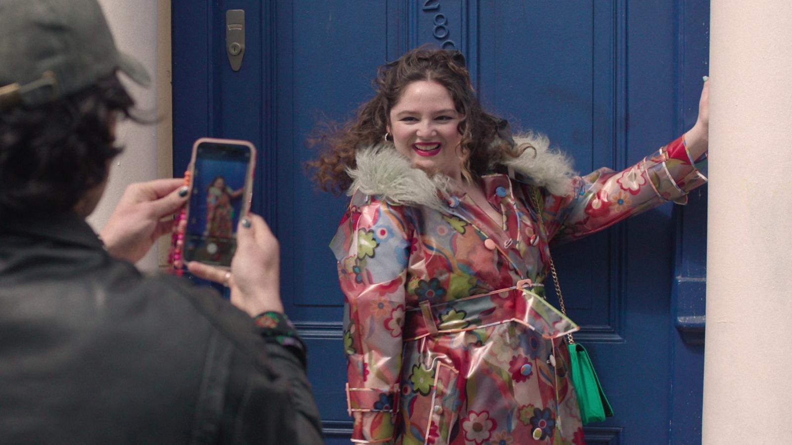 Jessica, la protagonista de 'Too Much', de Lena Dunham.