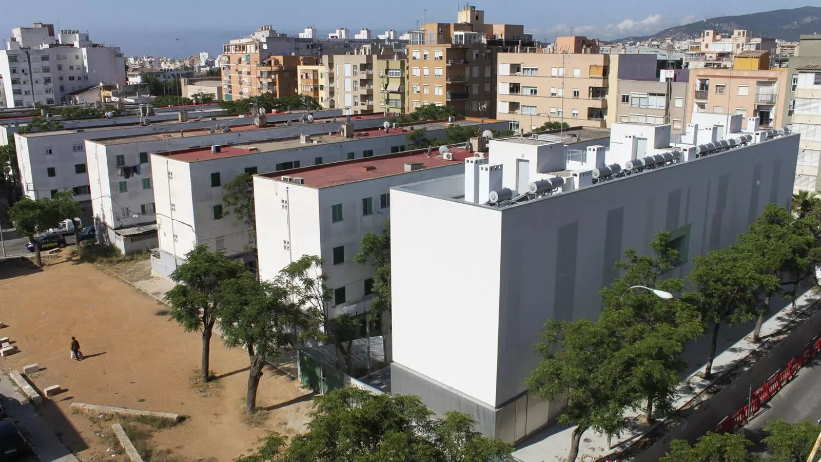 Alguns dels blocs d'habitatges del barri de Camp Redó