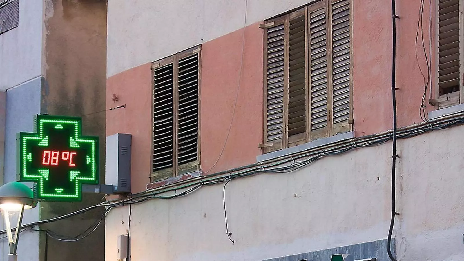 La farmàcia del carrer Segarra de Tarragona.
