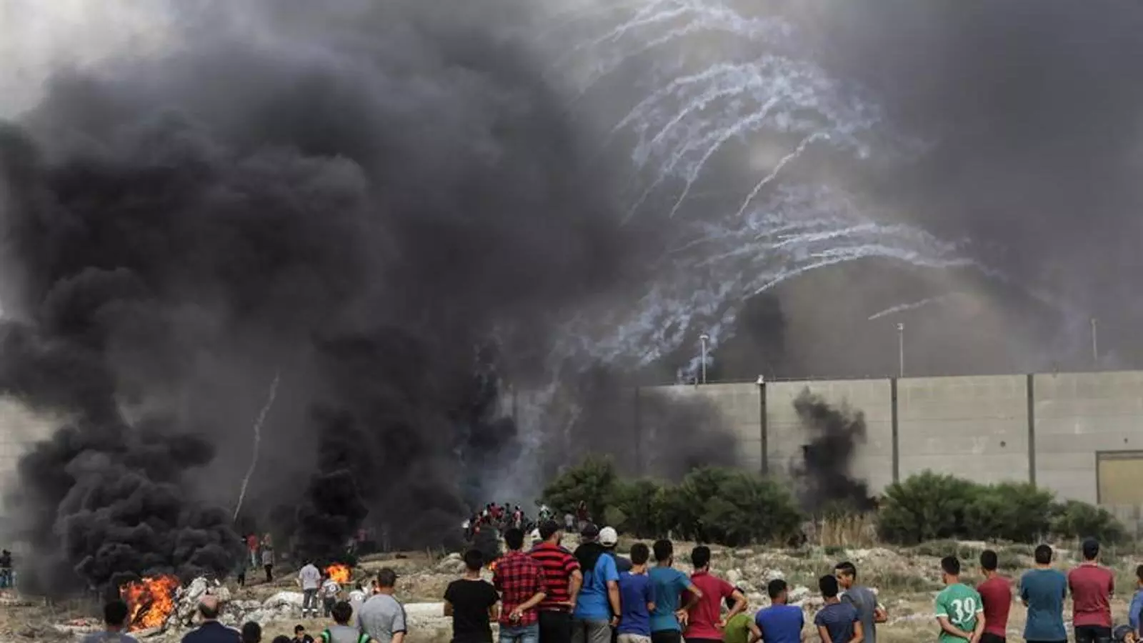 Ciutadans de Gaza protesten pels atacs israelians, a prop de la frontera
