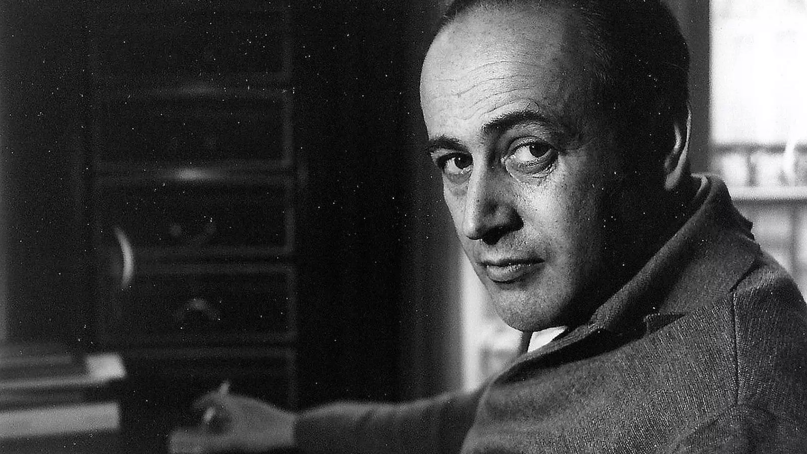 Paul Celan (1920-1970) és un dels poetes d’expressió alemanya que més estudis d’interpretació ha generat durant les últimes dècades.