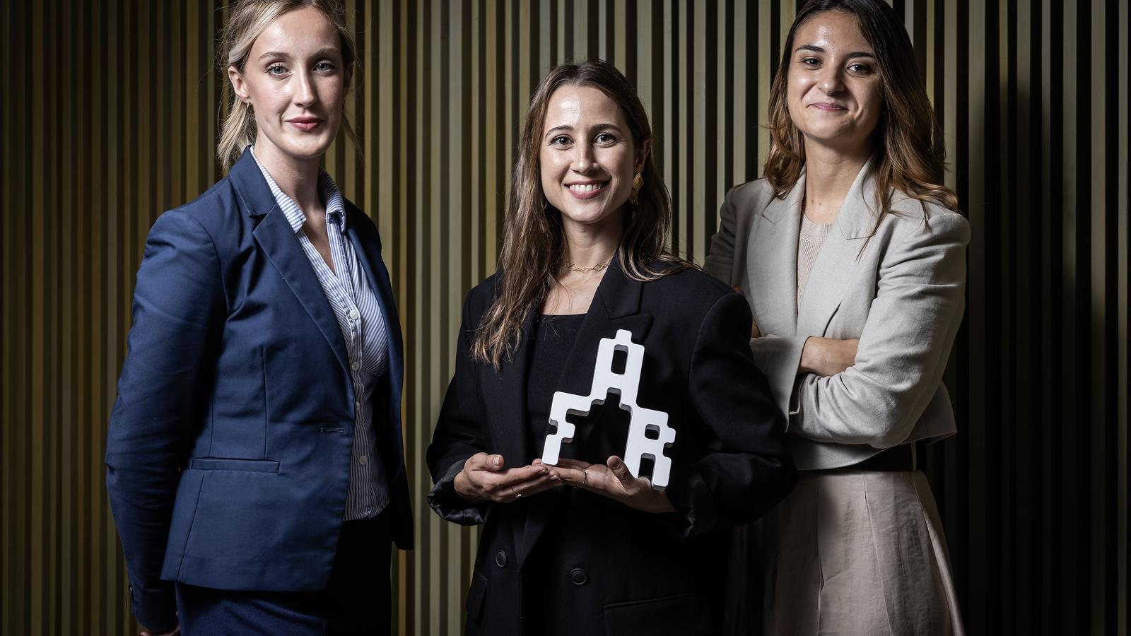 Lorena Herreros y su equipo