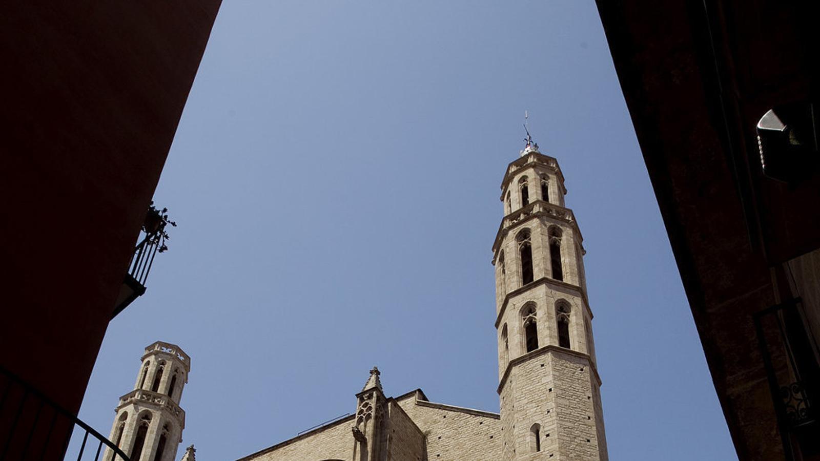 El 1876 va córrer el rumor que a Santa Maria del Mar els carlins hi tenien armes amagades.