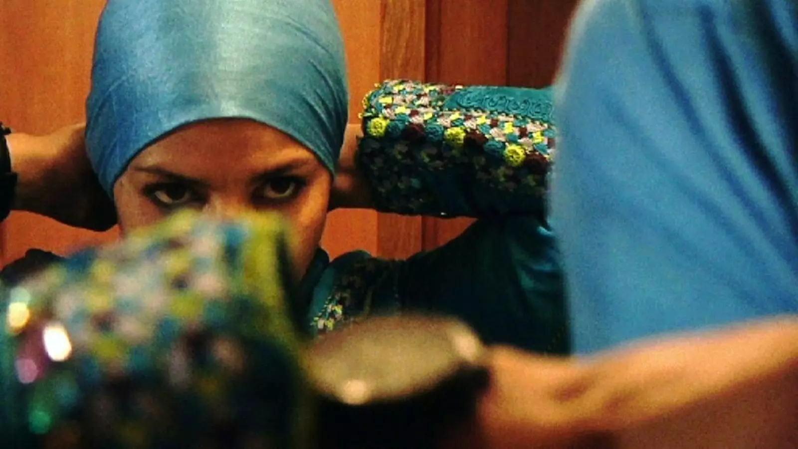 La Laila Karrouch, infermera i escriptora marroquina, ha estat la protagonista d''El Convidat' | TVC