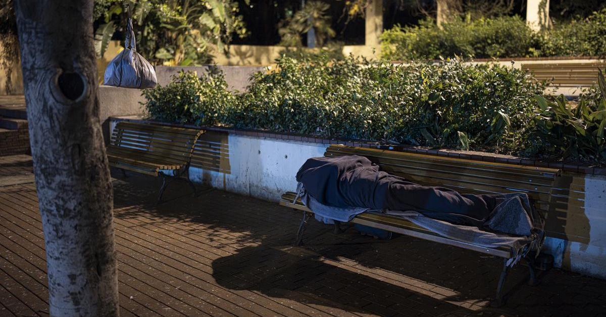 Homeless Deaths Rise in Barcelona: Arrels Foundation Reports 84 Fatalities in 2024